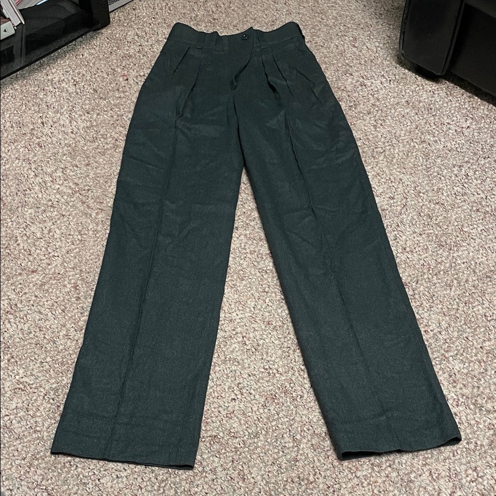 Escada vintage 80s green 100% wool high rise Pleated wide leg cross waist Pants